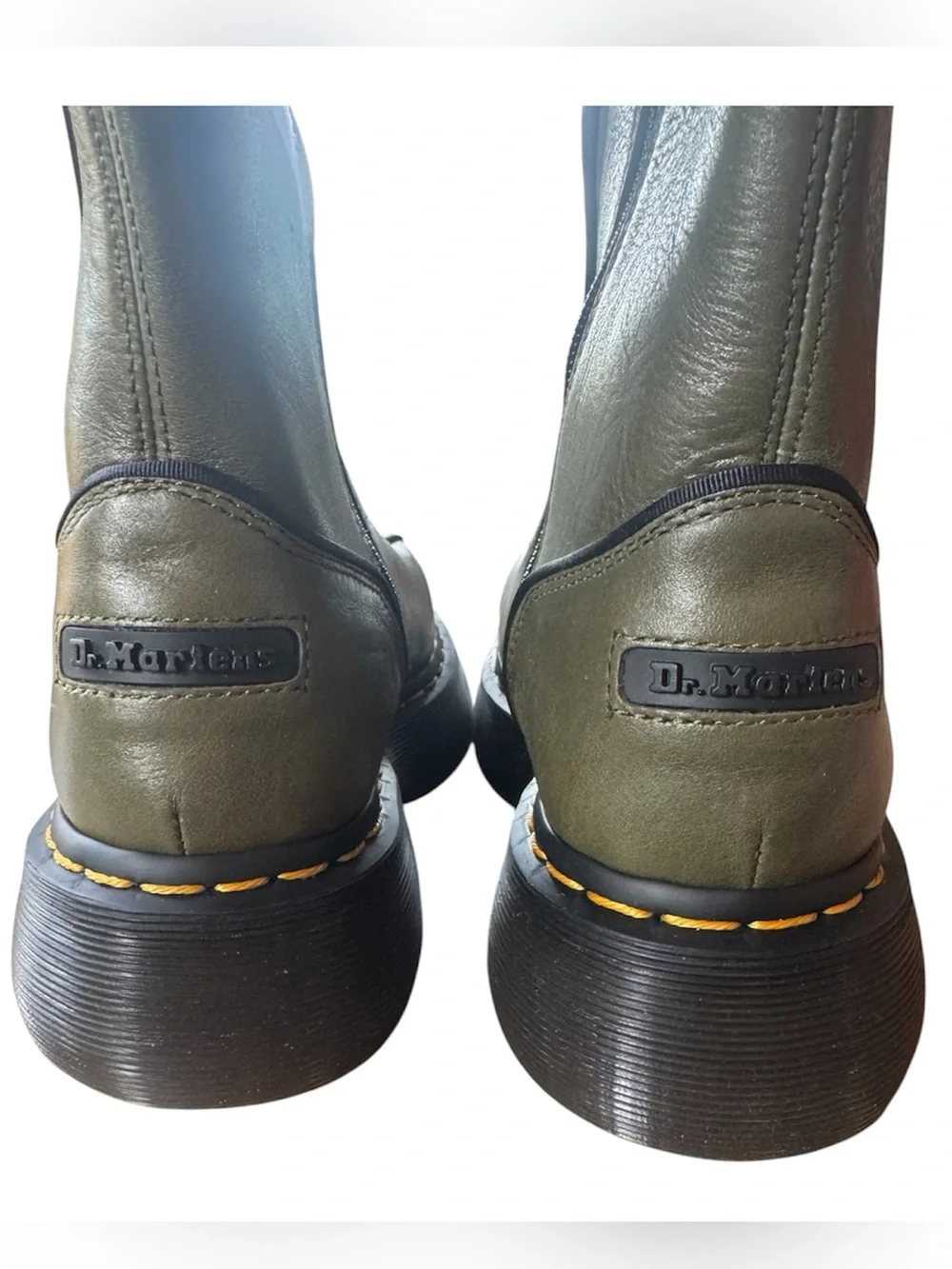 Dr Martens Buzz Hi Boot Olive Green Platform with Zip. NWT size US 7 EU38
